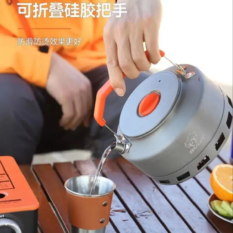 Two aluminum alloy camp kettles on a white background, one 1.1 liter and one 1.6 liter, with handles (view 5)